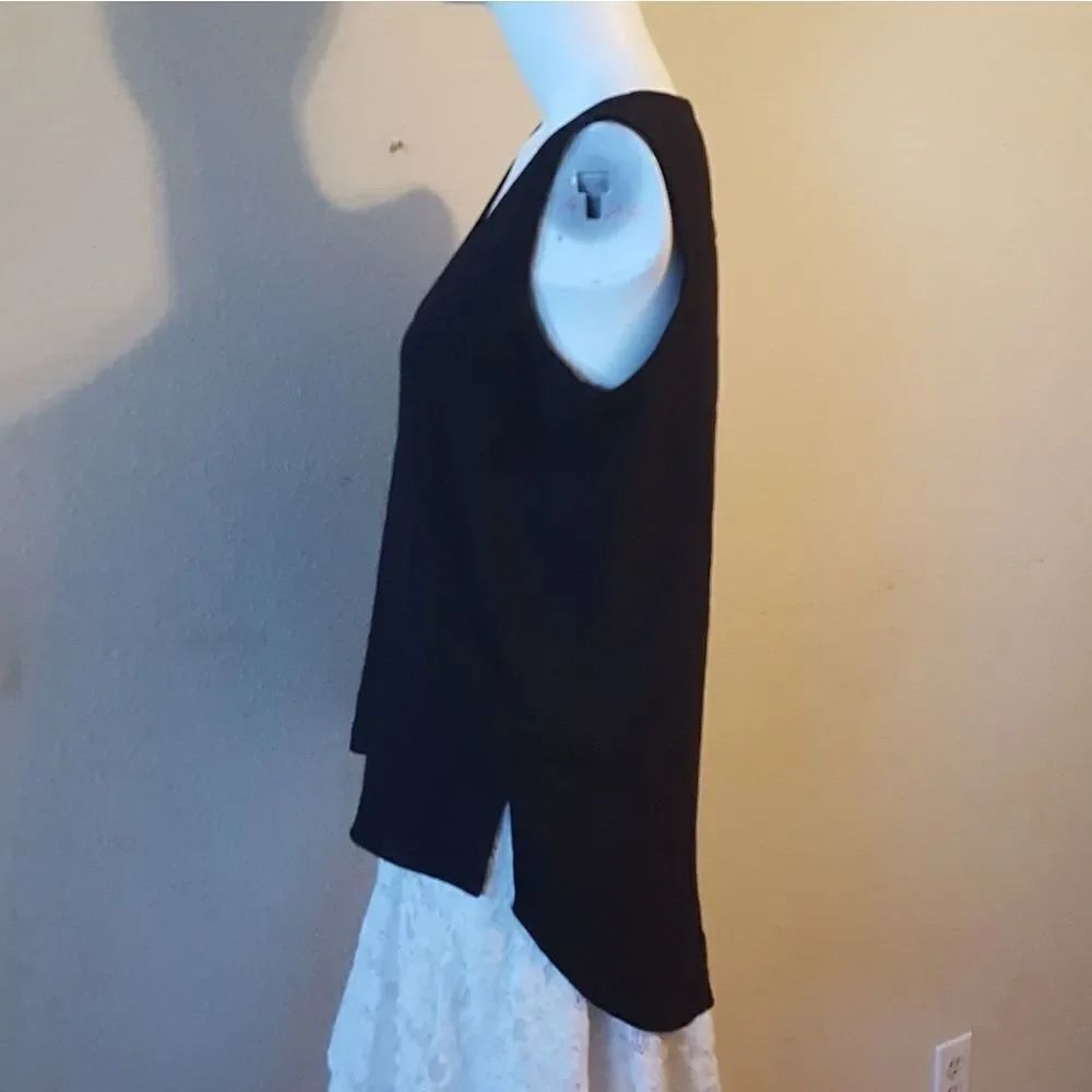 Gibson Reagan V-Neck Drop Back Top - Picture 3 of 8